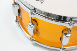 custom-acrylic-amber-snare-drum